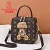 Entrega em uma peça atacado bolsa de comércio exterior 2023 nova bolsa de ombro transversal bolsa de mão feminina bolsa quadrada pequena bolsa feminina de urso de desenho animado