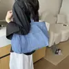Bolso de Hombro Casual de Mezclilla Nuevo Otoño 2026 para Mujer, Bolso Tote de Gran Capacidad para Viajes Diarios y Clases