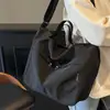 Bolsa de Viaje Casual de Gran Capacidad para Mujer 2025 Nueva Moda Ligera Bolsa Tote Tela de Nylon Bolso de Hombro Cruzado Moderno