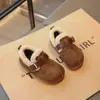 Zapatos Birkenstock para Niñas Suela Suave Zapatos de Algodón para Niños 2026 Nuevo Otoño/Invierno Zapatos de Algodón Grandes con Felpa Zapatos de Cuero Cálidos para Niños Medianos y Grandes