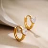 Pendientes de circonita con incrustaciones de oro de 18 quilates transfronterizos europeos y americanos, pendientes geométricos de circonita con forma de corazón simple, pendientes que combinan con todo.