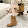 Botas Curtas Retrô de Cano Curto para Mulheres Sola Plana de Calçar Estilo Coreano Outono/Inverno 2026 Novas Botas de Couro Moda Camurça Cano Médio Macias