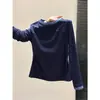 Camiseta de Manga Longa com Gola Redonda e Color Block Outono/Inverno para Mulheres Design de Nicho Caimento Regular nos Ombros Cintura Plissada Emagrecedora Camada Base Versátil