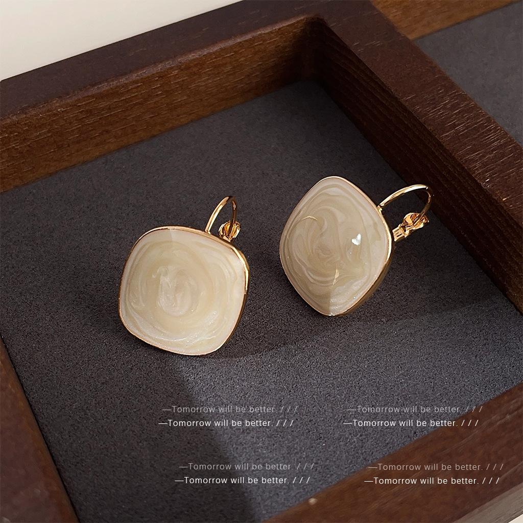 1_0011_耳语tomorrow will be bett