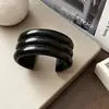 Pulsera Abierta Geométrica Redonda de Resina de Tres Capas Europea y Americana, Pulsera de Moda, Sencilla y Versátil, Joyería de Diseño de Nicho para Mujeres