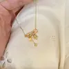 Collar con Broche de Cristal Estrella Iris Cepillado para Mujer 2026 Nuevo Lujo Ligero Exquisita Cadena para Clavícula Joyería Personalización
