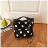 Bolsa de Mão Pequena Fashionável Tendência Verão 2026, Bolsa de Ombro Simples Personalizada, Bolsa Pequena Casual, Bolsa Tote de Nicho
