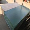 Suministro directo de fábrica de tablero de cama de plástico PVC a prueba de insectos y humedad, tablero de cama para dormitorio de obra, tablero de cama sólido, tablero de cama de plástico