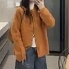 Nuevo cárdigan de punto de cuello redondo suave y agradable para la piel de color verde con mangas largas, estilo coreano para otoño e invierno, top tipo suéter de corte holgado para mujer