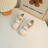 Zapatos de Cuero para Niñas 2024 Hebilla de Perla Zapatos de Princesa Estilo Coreano Moda Simple Versátil Niños Medianos y Grandes Zapatos de Salón para Niñas