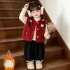 Conjunto Elegante de Colete Espesso Outono/Inverno para Meninas 2026 Novo Conjunto Elegante de Três Peças para Crianças com Lã Roupas Quentes de Inverno