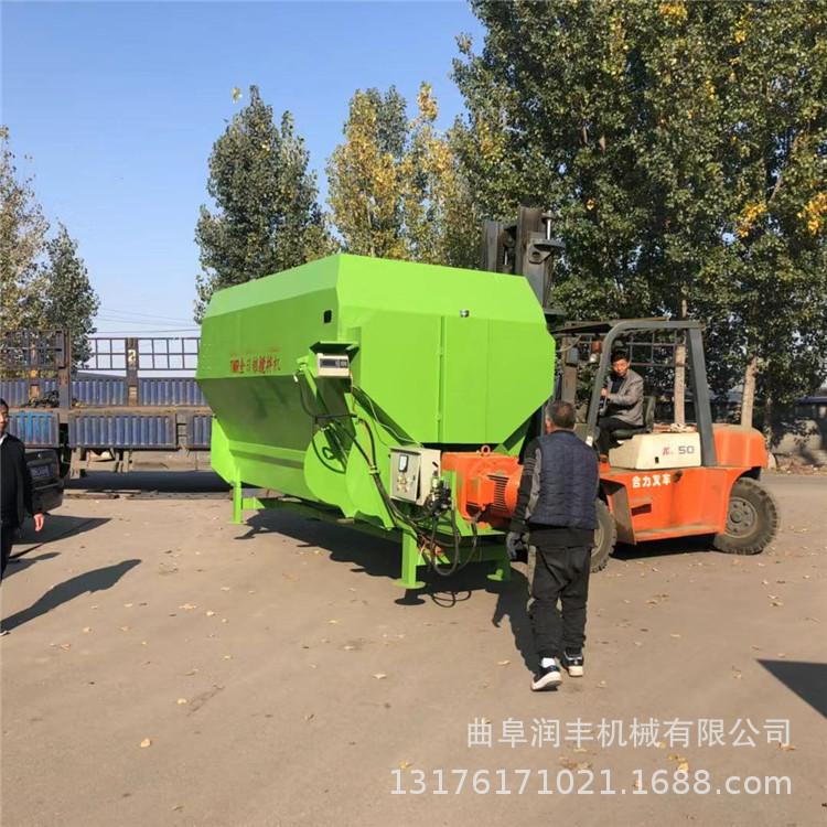 饲料搅拌机