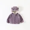 Jaqueta de fleece infantil outono e inverno para meninos e meninas, nova roupa de inverno infantil, espessada e forrada com fleece, com capuz, cardigã quente, peça única