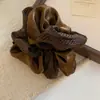 Elegante pasador para moño con lazo de cuadros marrones, accesorio para el cabello de estilo vintage suave, accesorio para el cabello de diseño de lujo ligero para mujeres