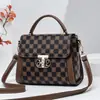 Bolsas Bolsas Femininas 2025 Novo Estilo Coreano Bolsa Quadrada Pequena de PU Versátil de Alta Qualidade Bolsa de Ombro Único Transversal Bolsas Femininas Tendência Transfronteiriça