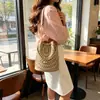 2026 Moda Casual Personalidade Bolsa Saco Rebite Punk Bolsa Moda Bolsa de Mão Versátil Alta Textura Bolsa de Ombro