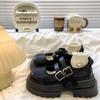 Sapatos Femininos Mary Jane de Couro Pequeno com Solado Grosso Aumentador de Altura Estilo Japonês Britânico Retro Novo Verão 2025 Sapatos de Boca Rasa