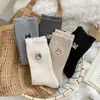 Calcetines para Mujer con Bordes Fruncidos, Bordado de Gato, Estilo Universitario, Color Sólido, Cálidos y Gruesos Calcetines Holgados de Cachemir Sintético para Mujer