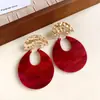 Pendientes Geométricos de Resina de Aguja de Plata Populares Transfronterizos Pendientes de Diseño Exagerado de Nicho Pendientes Retro de Alta Gama Venta al por Mayor