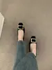 Primeiro Encontro Temporada Versão Coreana Estilo Versátil e Gentil Sapatos de Festa com Fivela Quadrada de Metal, Bico Quadrado Baixo, Sapatos de Camurça Solos para Mulheres com Elevação Interna de Altura