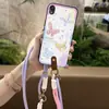Adecuado para Funda de Teléfono Móvil Moto Carcasa Blanda Correa de Mano Bolso de Moda Versión Q Textura de Pulsera Silicona Digital Creativo Dos Tonos