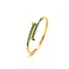 Pulsera de Acero Titanio Apilada Forma de T de Trébol de Venta Caliente Europea y Americana para Mujeres, Joyería de Pulsera de Oro de Gama Alta al por Mayor