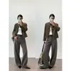Design retrô moderno, jeans de ganga soltinhos e fluidos, casuais e adequados para o dia a dia, calças jeans de perna larga com corte curvo para mulheres, outono