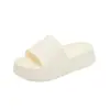Pantuflas cómodas de EVA con suela gruesa para mujer, para uso en interiores en casa en verano, pantuflas antideslizantes para baño de pareja para mujer