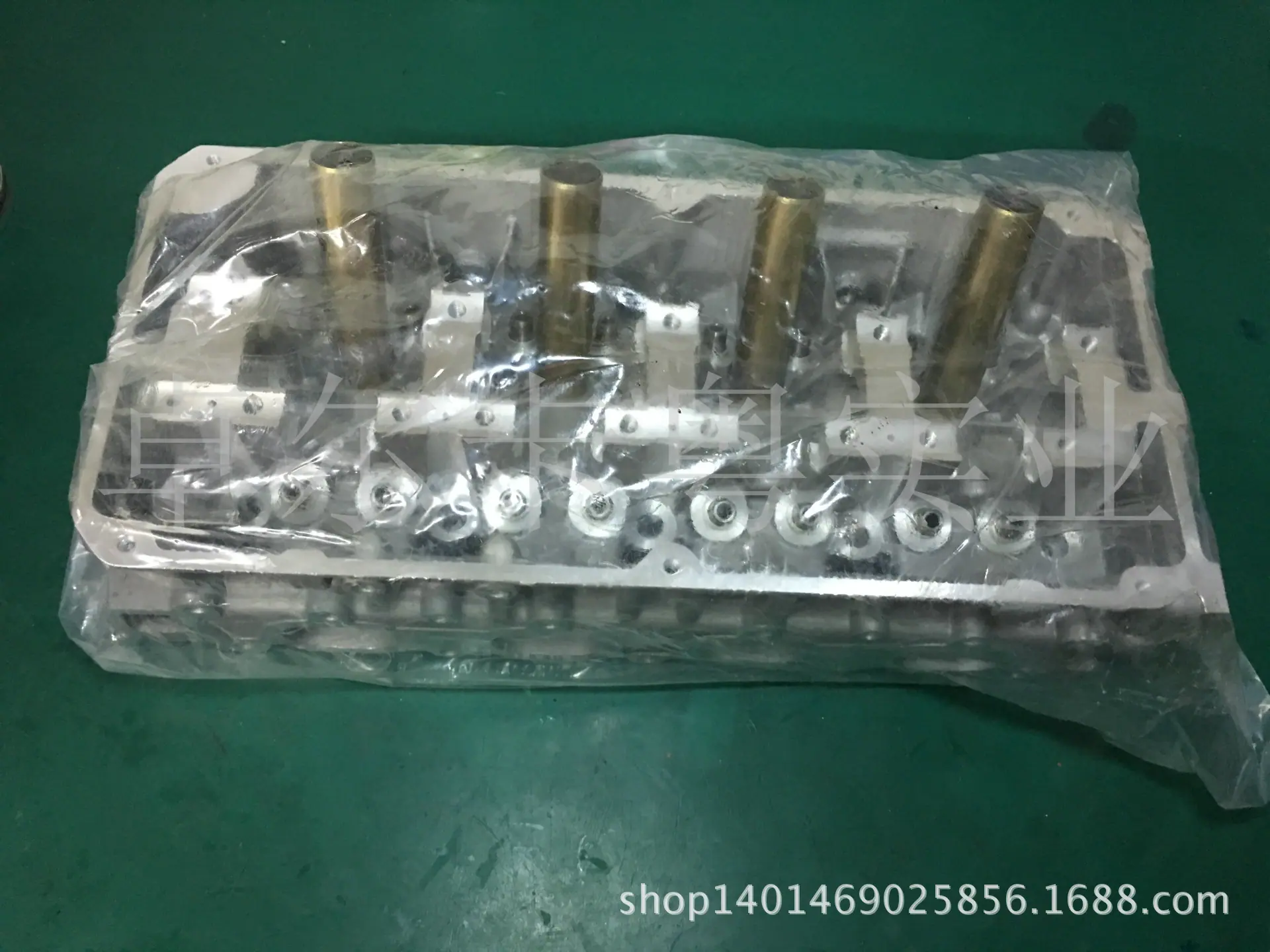 三菱 缸盖 4G63 4G64 MD305479 包装