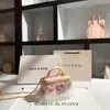 Moda Dropshipping Bolsa Caja Forma de Gato 2025 Estilo Nuevo Bolso de Mano con Pedrería Estilo Chanel Venta al por Mayor