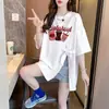 Camiseta de Algodón Puro de Moda Graffiti de Largo Medio con Diseño Discreto de Abertura, Top Holgado y Favorecedor para Tallas Grandes
