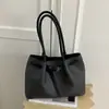 Bolsa tote casual fashion de grande capacidade 2026 nova tendência para o trabalho de ombro design de nicho bolsa de ombro