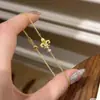 Pulsera de Flor de Circonia Super Brillante Estilo Caliente 2025 para Mujer, Exquisita Pulsera de Nicho de Gama Alta, Joyería de Mano Simple y Versátil