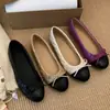 Zapatos planos de color block con lazo para mujer, novedad otoño 2026, zapatos planos sin cordones de punta fina con estampado de diamantes estilo inspirado en Chanel