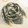 Bufanda Cuello de Punto Nueva Elegante Versátil para Otoño e Invierno, Bufanda de Moda, Bufanda de Seda, Bufanda Estilo Coreano con Hebilla Magnética de Bolita Dorada