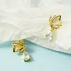 Lindos Aretes de Mariposa con Piedra Ojo de Gato 2021 Nuevos Pendientes de Perforación de Oreja de Moda para Mujer Otoño e Invierno Pendientes Franceses de Gama Alta de Nicho