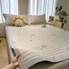 2026 Novo Estilo Desenho Animado Xiaohongshu Tapete Refrescante PE Etileno Refrescante Lavável Tapete de Cama