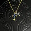 Colar Duplo Cruzado de Luxo 2022 com Corrente para Clavícula Cravejada de Diamantes para Homens e Mulheres, Pingente Cool e Estiloso