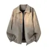 Jaqueta de couro biker com rebites estilo americano transfronteiriça para homens, design da moda high street do outono de 2026, casaco estiloso e descolado com gola alta