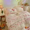 Conjunto de Roupa de Cama Fofo de Lã de Leite Quatro Peças Inverno Plush Dupla Face Capa de Edredom Lençol de Fleece Coral Conjunto de Três Peças para Dormitório