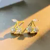 Novos Brincos de Cereja Prateados para Mulheres Série Cura Brincos Simples e Compactos Prata de Lei S925 Estilo Coreano Estilo Ins