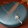 Collar Cuadrado de Perlas Incrustado con Diamantes de Zirconia de Doble Capa, Cadena para Clavícula Versátil Estilo Palacio Retro, Collar de Lujo Ligero y de Alta Gama para Mujer
