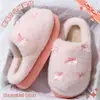 Pantuflas de Algodón con Lazo para Mujer 2026 Nuevo Otoño Invierno para Interiores del Hogar Engrosadas Cálidas Antideslizantes de Felpa de Algodón