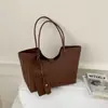 Bolsa Feminina de Luxo 2026 Nova Verão Popular Leve Luxo Retrô Textura Trançada Bolsa de Ombro Único Bolsa Tote de Grande Capacidade