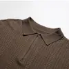 Camiseta tipo polo de punto con textura jacquard de color sólido y manga corta para hombre, estilo callejero europeo y americano de verano, tendencia, con solapa y cremallera