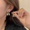 Pendientes de Lazo con Forma de Corazón Estilo Nuevo 2026, Pendientes de Lujo Ligero de Gama Alta, Pendientes Elegantes con Diseño de Nicho con Goteo de Aceite para Mujer