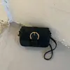 Bolso Pequeño Cuadrado de Hombro Cruzado de Gran Capacidad con Hebilla de Cinturón Texturizada Estilo Vintage Nuevo 2026 Colgante de Moda para Mujer de Este Año