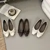 Zapatos planos de estilo ballet con lazo y punta cuadrada para mujer, suaves y cómodos, zapatos casuales de corte bajo para uso diario, nuevos zapatos versátiles para mujer