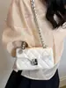 Bolsa Pequena Quadrada Acolchoada com Corrente Estilo Chanel de Alto Padrão Nova 2026 para Mulheres, Bolsa de Ombro e Transversal Versátil e na Moda