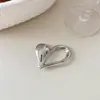 Broche Nuevo Retro en Forma de Corazón con Corte Parcial para Mujer, Estilo Coreano Ins Moda Versátil Pin para Abrigo Accesorio Broche